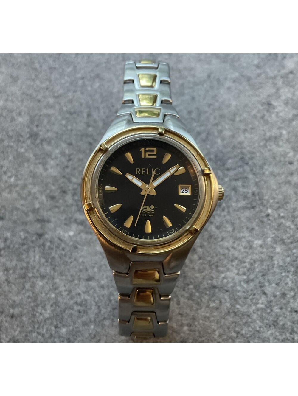 Beautiful Relic By Fossil Womens Watch 29mm Two Tone Case & Band Black Dial A18